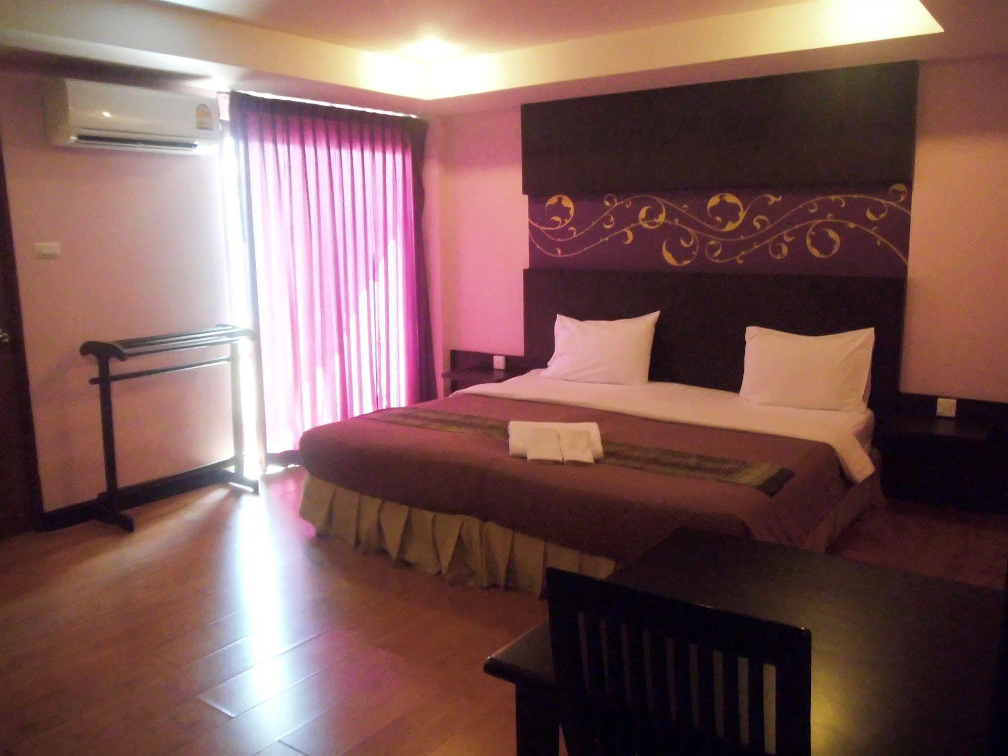 Hotel Baan Chalelarn HHQ Zewnętrze zdjęcie