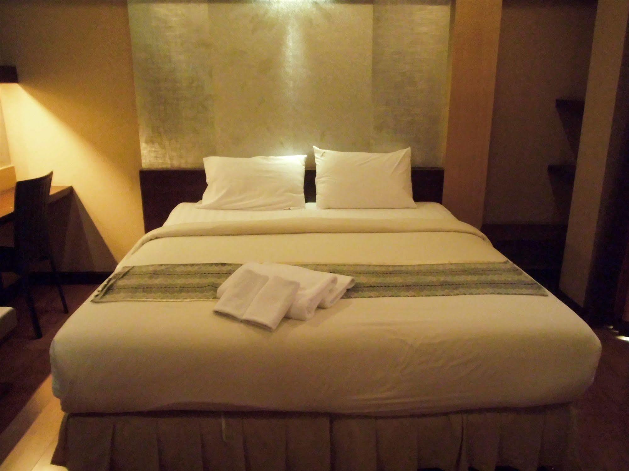 Hotel Baan Chalelarn HHQ Zewnętrze zdjęcie